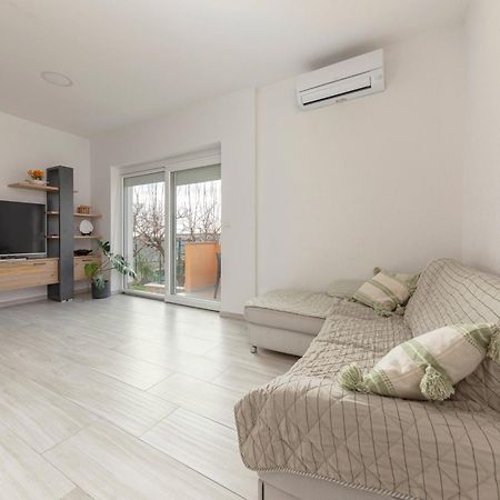 Апартаменты Apartma Zan Smarje  Экстерьер фото