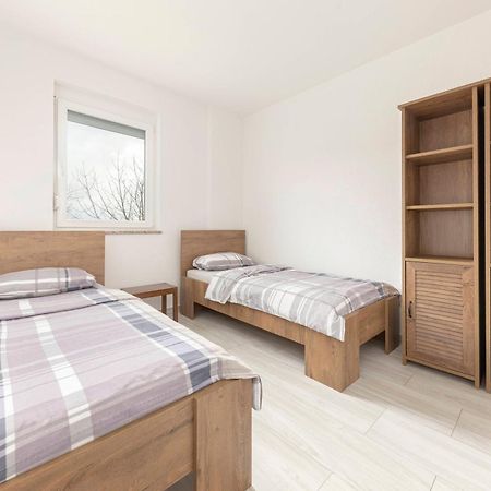 Апартаменты Apartma Zan Smarje  Экстерьер фото
